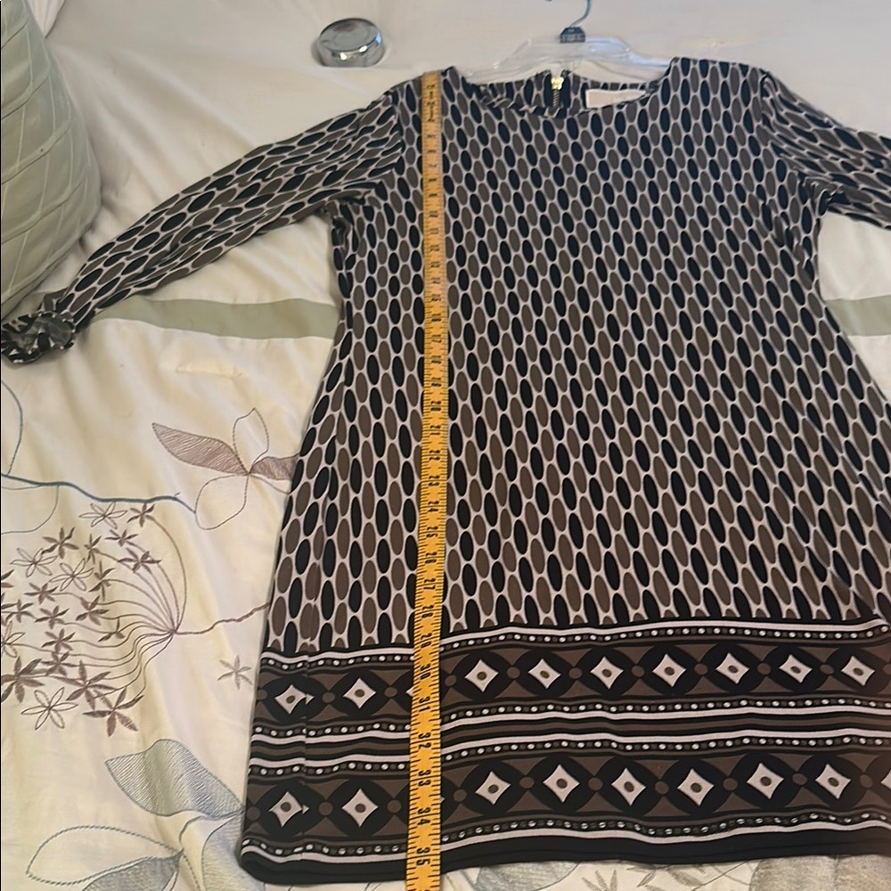 Michael Kors Elegant Black, olive green and taupe Patterned Dress size 4P - Picture 10 of 12